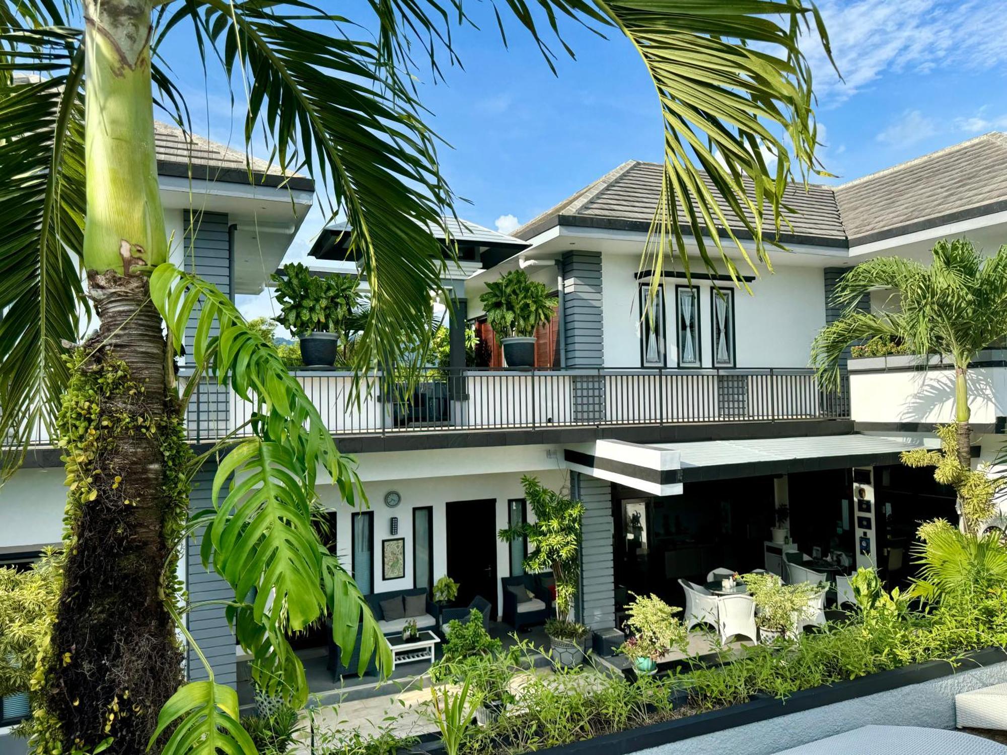 Villa Rumah Putih Abu Abu Senggigi Kültér fotó