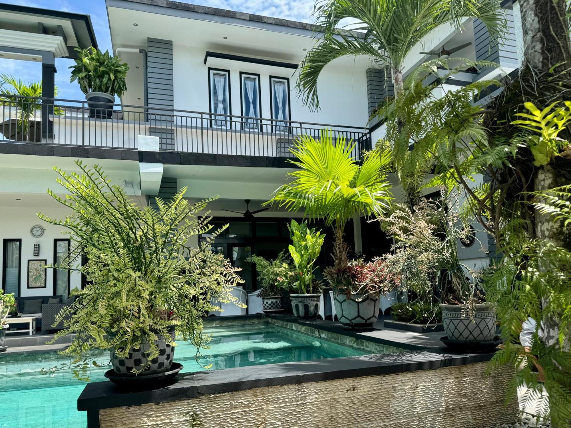 Villa Rumah Putih Abu Abu Senggigi Kültér fotó