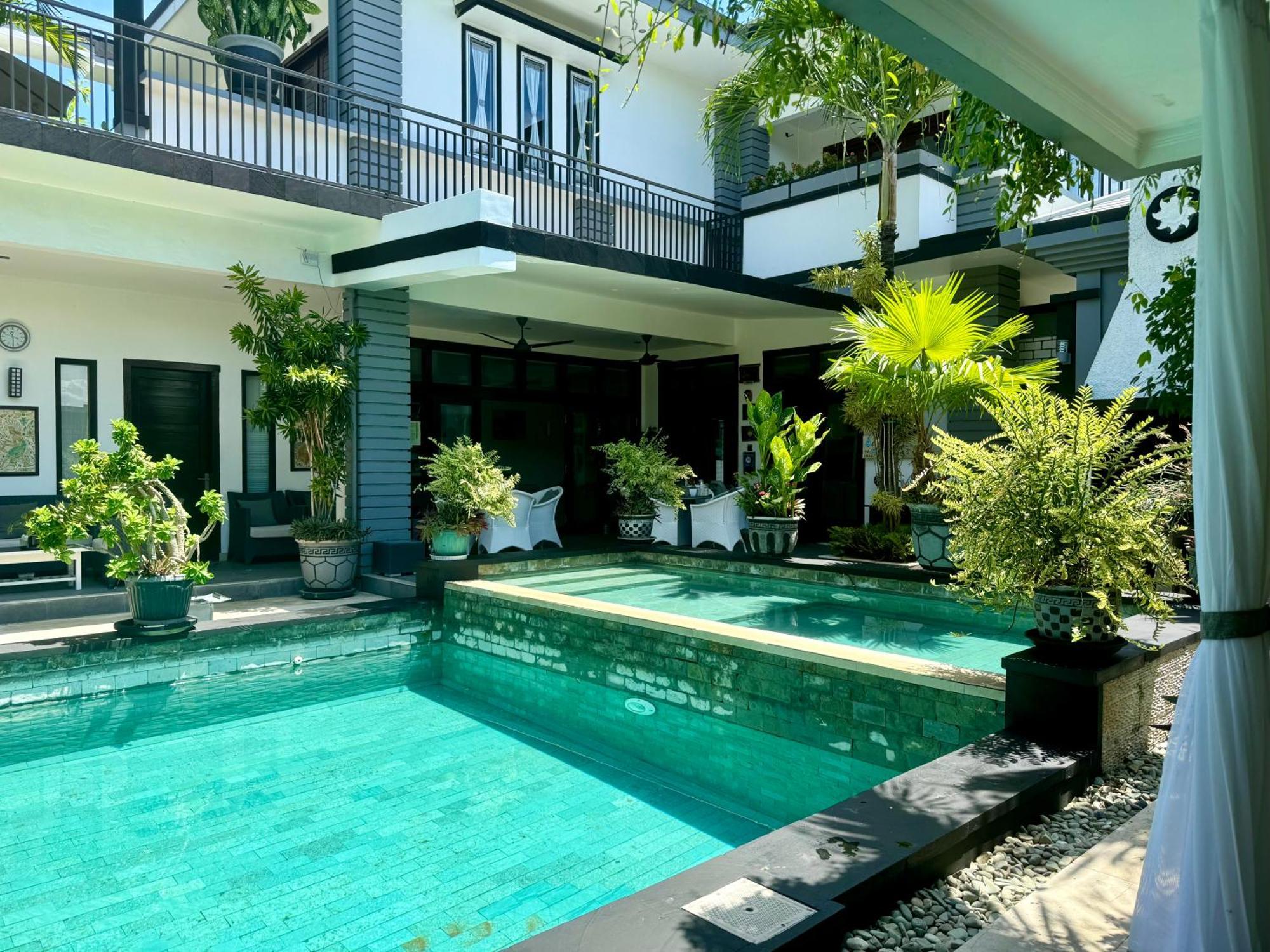 Villa Rumah Putih Abu Abu Senggigi Kültér fotó