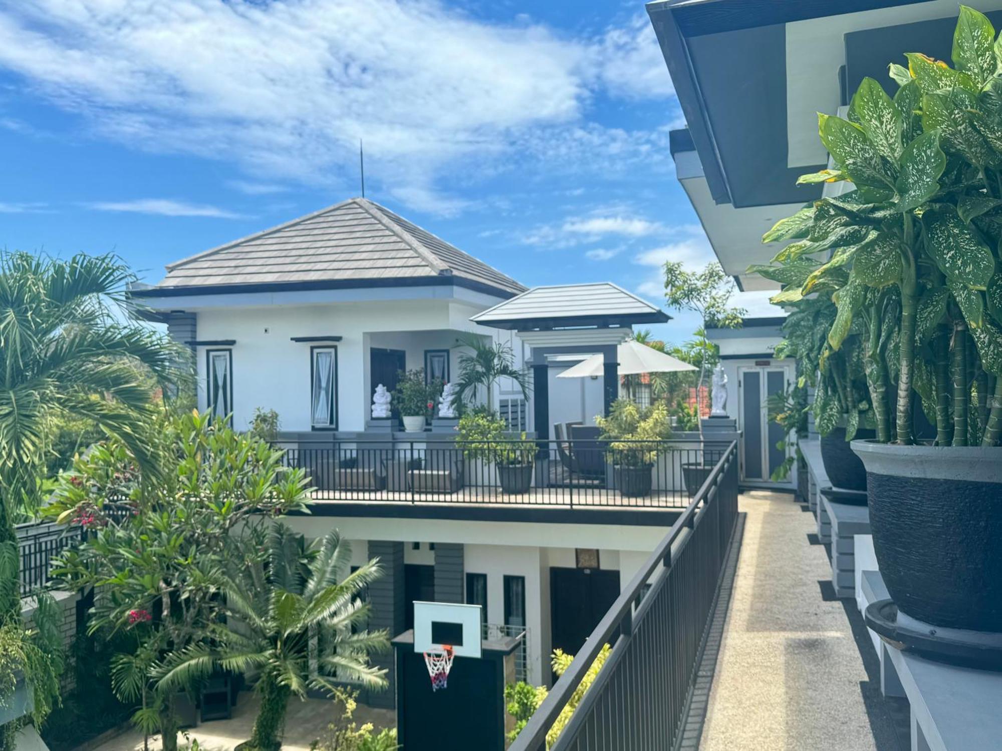 Villa Rumah Putih Abu Abu Senggigi Kültér fotó