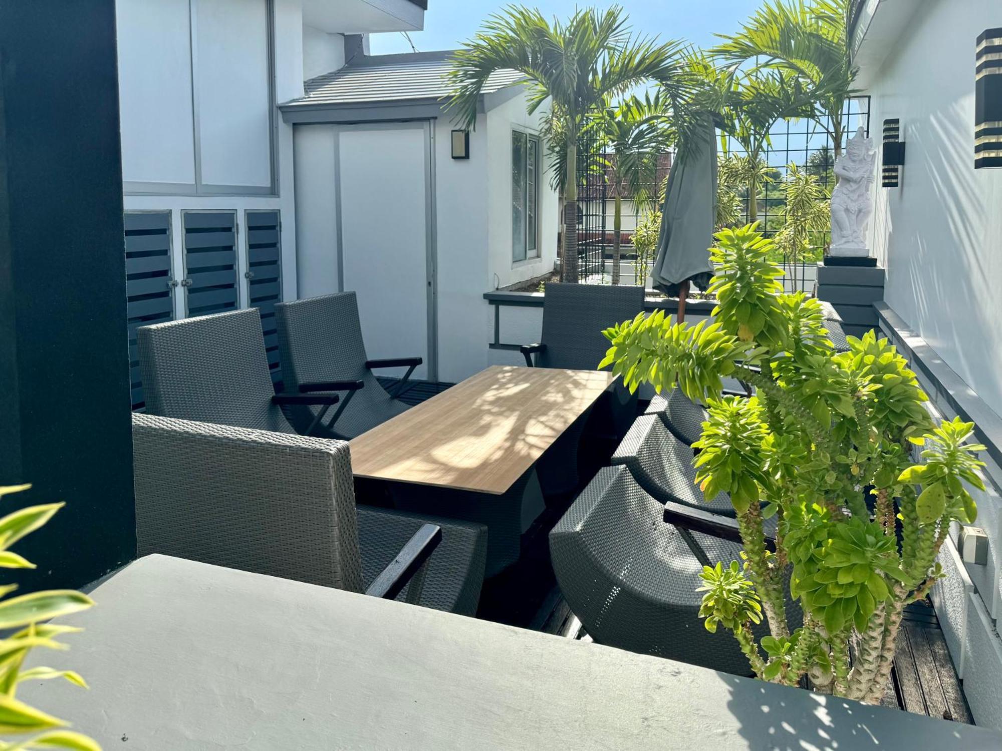 Villa Rumah Putih Abu Abu Senggigi Kültér fotó